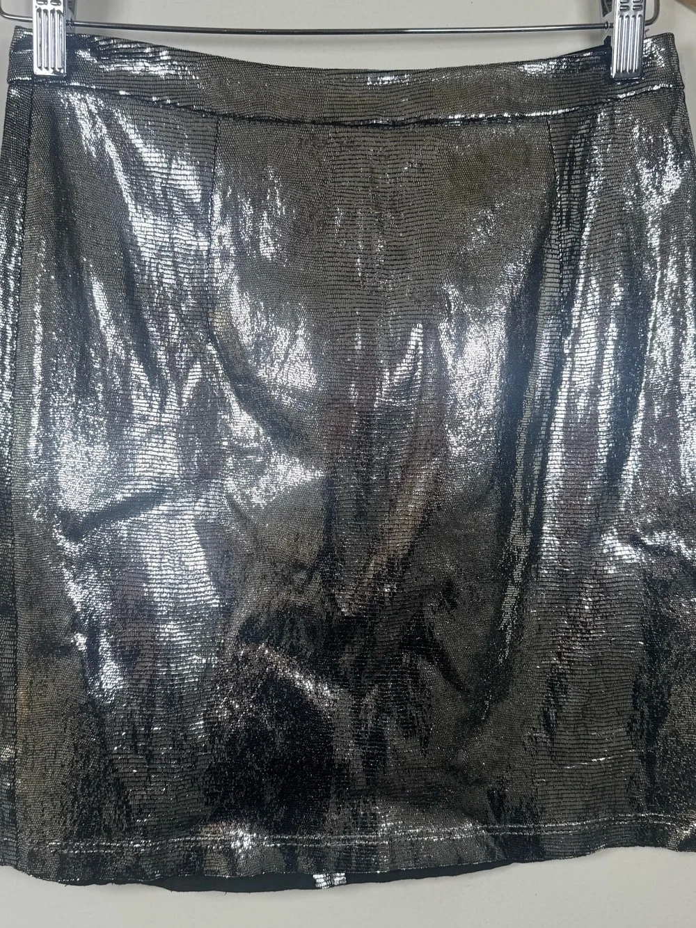 Alice + Olivia Metallic Silver Mini Skirt with Black Waistband